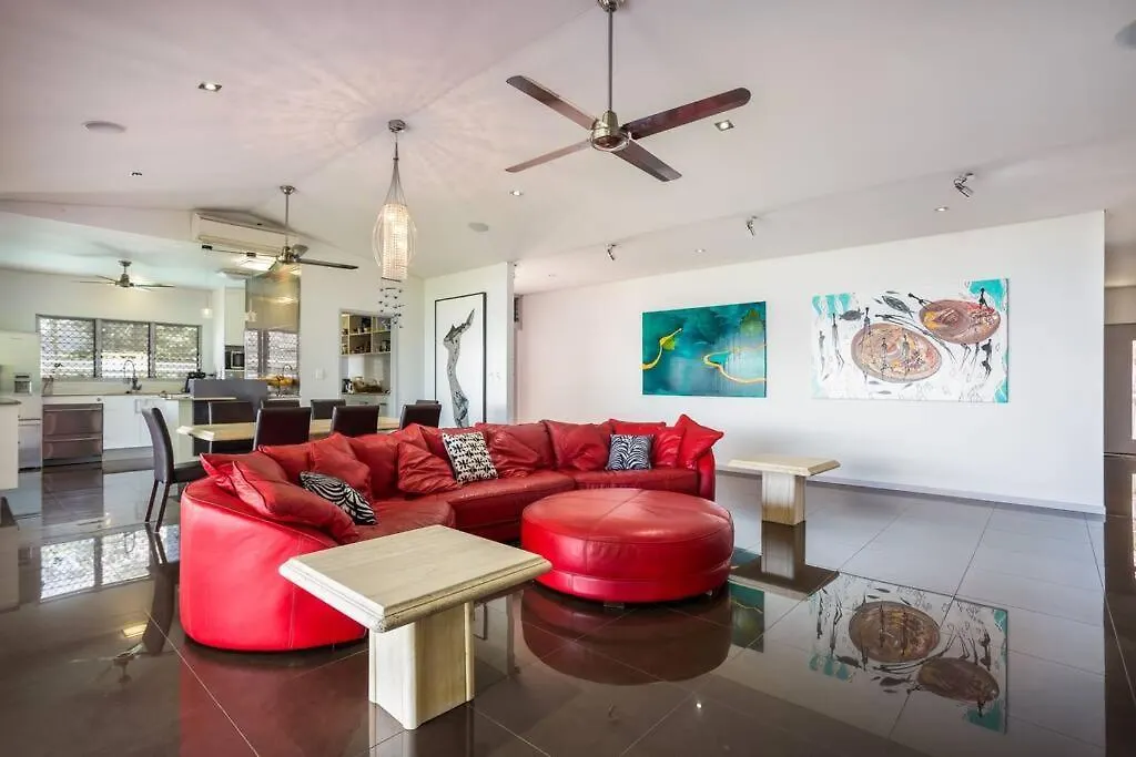 On The Very Top Of Cairns - Luxurious Entertainer Bayview Heights