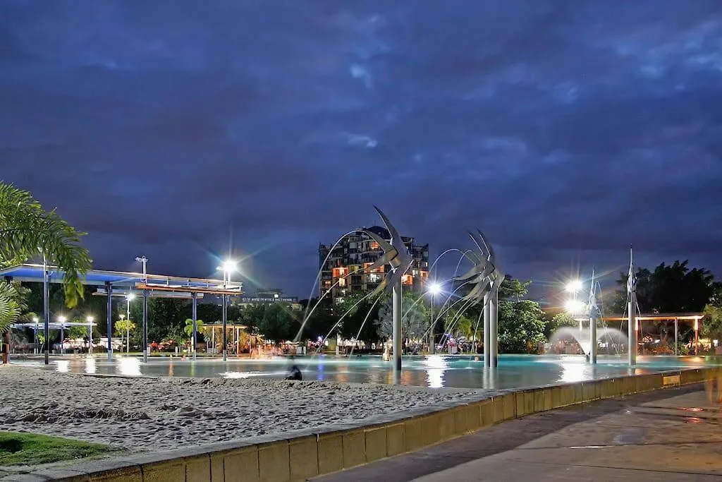 On The Very Top Of Cairns - Luxurious Entertainer Bayview Heights 0*,
